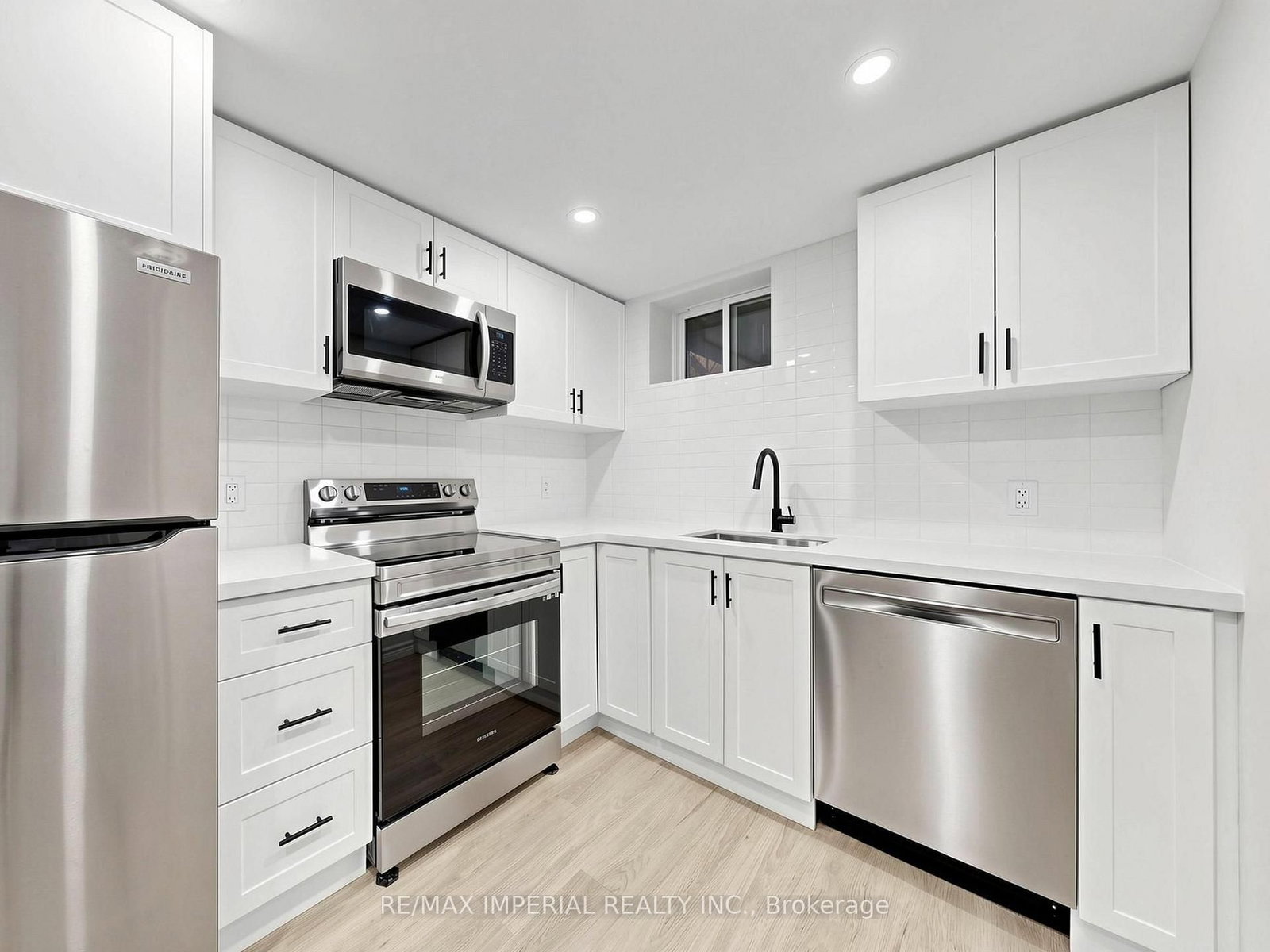 404 Glen Park Avenue • Toronto, ON photo 31