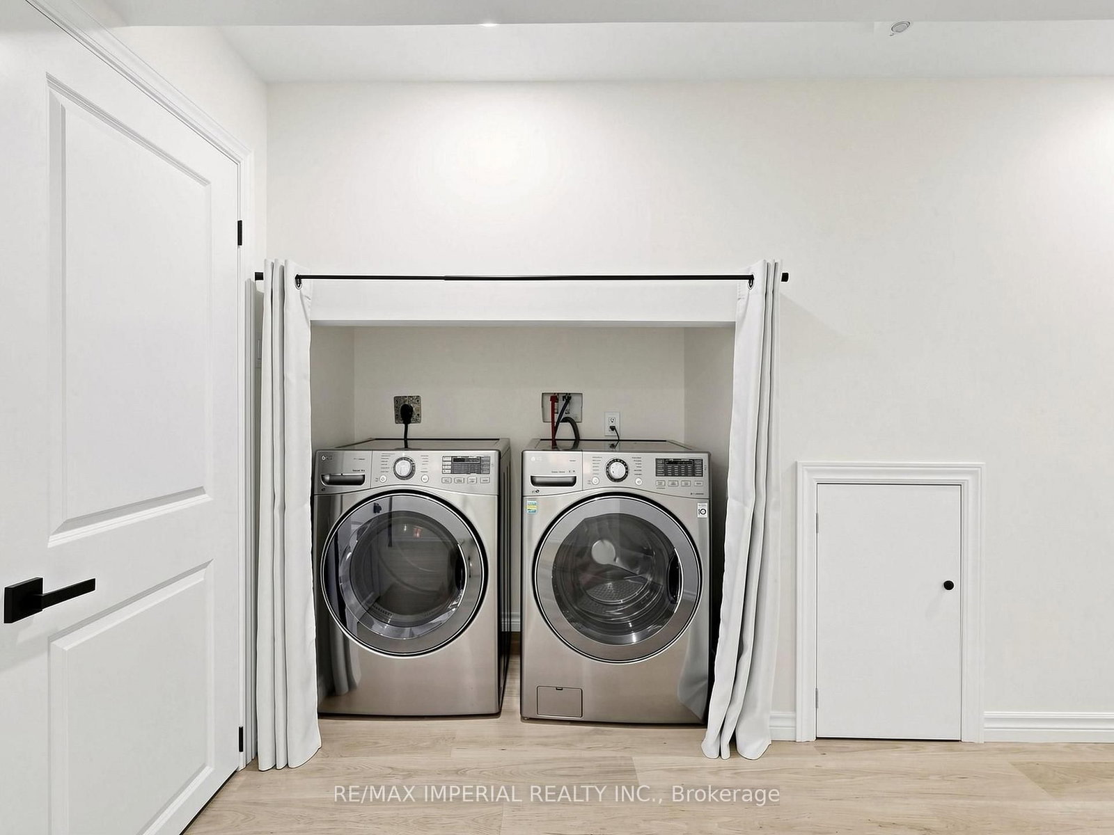 404 Glen Park Avenue • Toronto, ON photo 37