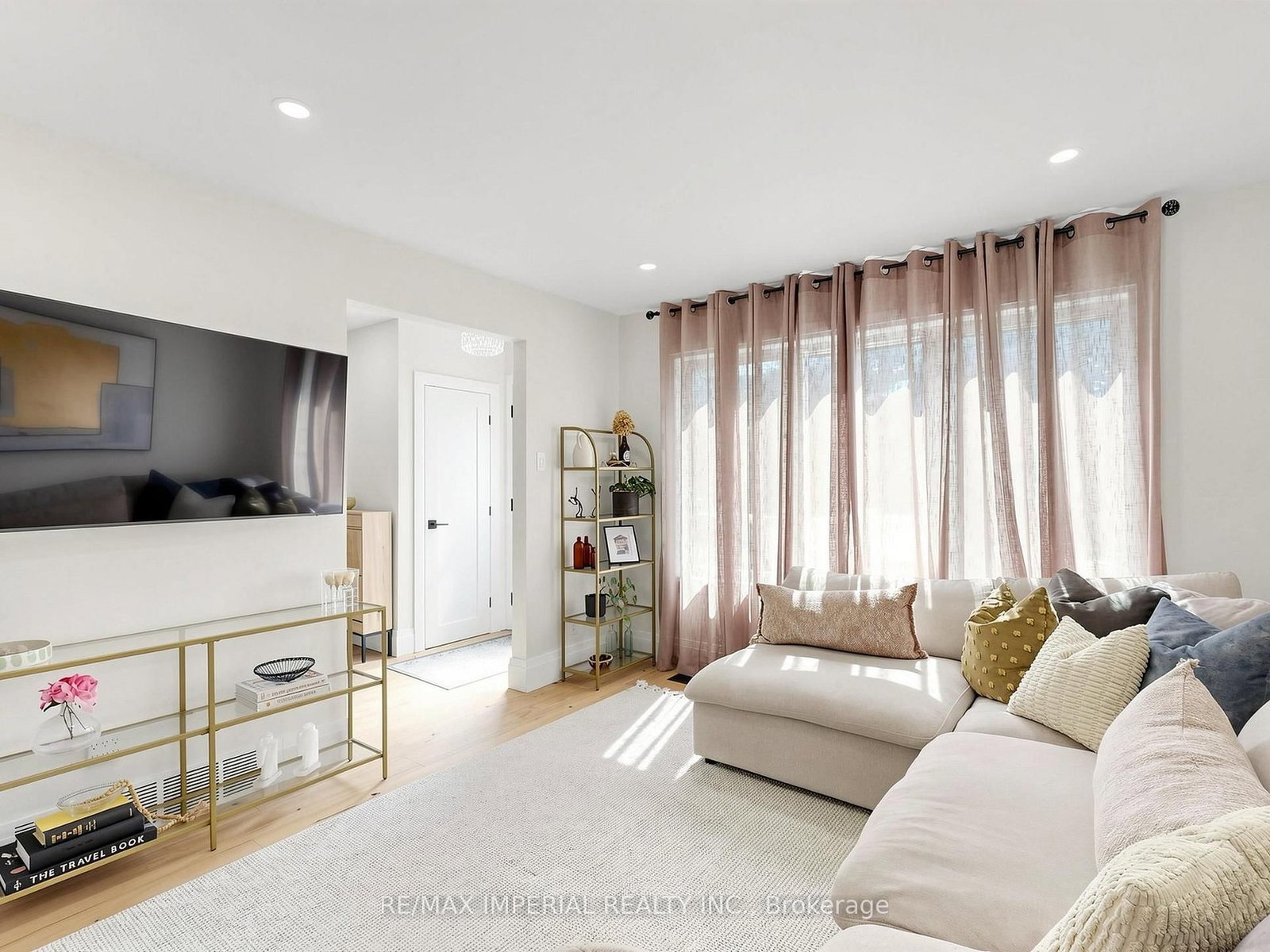404 Glen Park Avenue • Toronto, ON photo 6