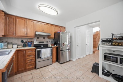 65 Coolspring Crescent • Caledon, ON photo 9