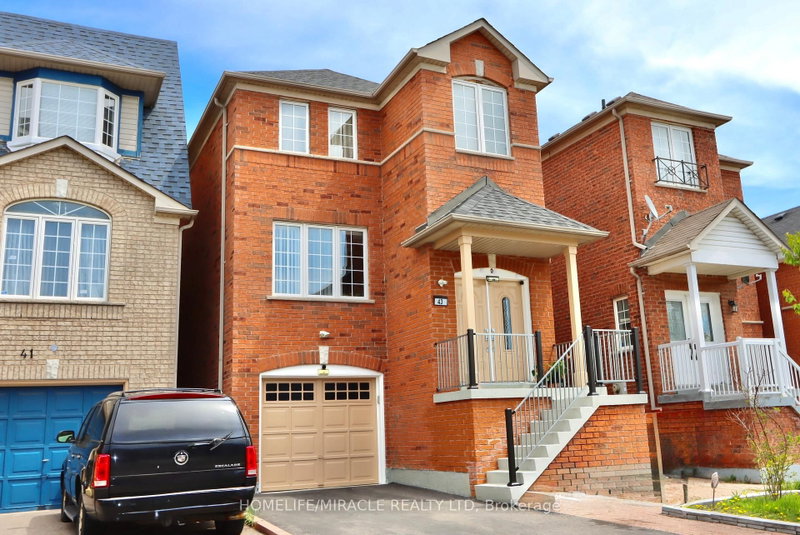 43 Caranci Crescent