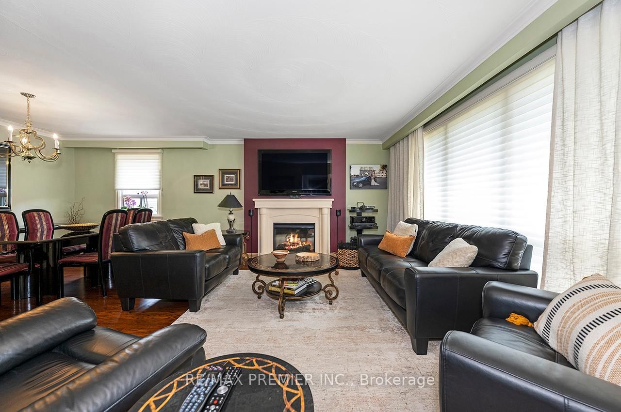 2894 Weston Road • Toronto, ON photo 5