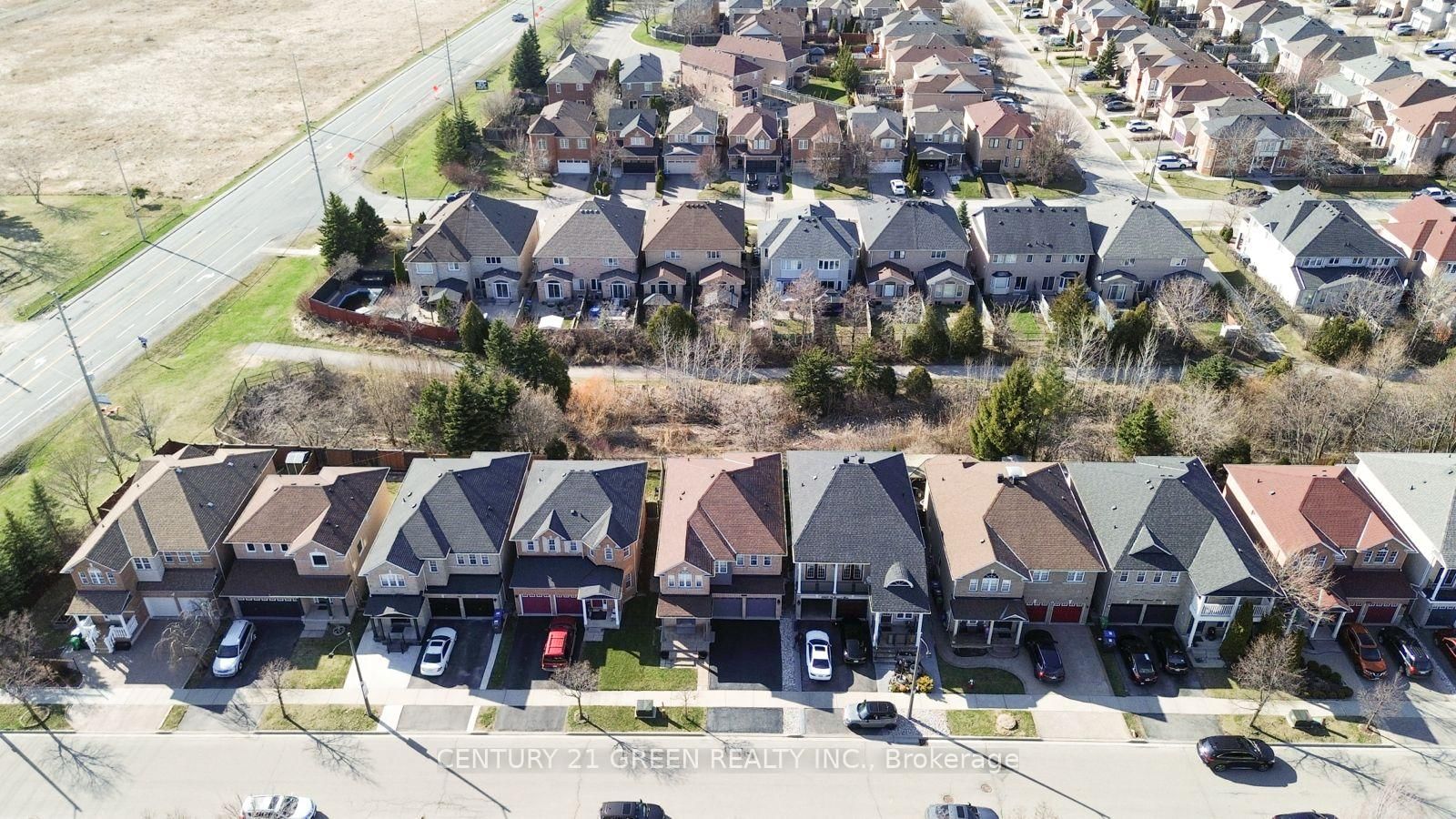 3873 Brinwood Gate • Mississauga, ON photo 5