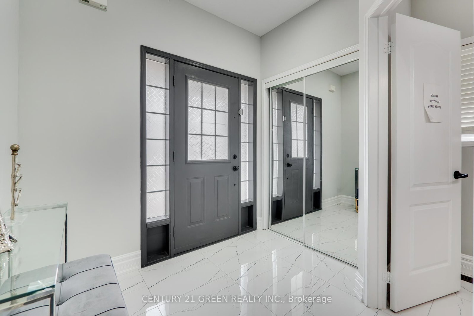 3873 Brinwood Gate • Mississauga, ON photo 6
