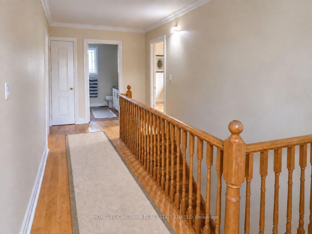 43 Riverlea Drive • Toronto, ON photo 12