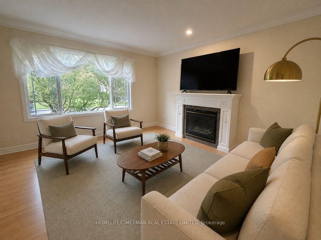 43 Riverlea Drive • Toronto, ON photo 6