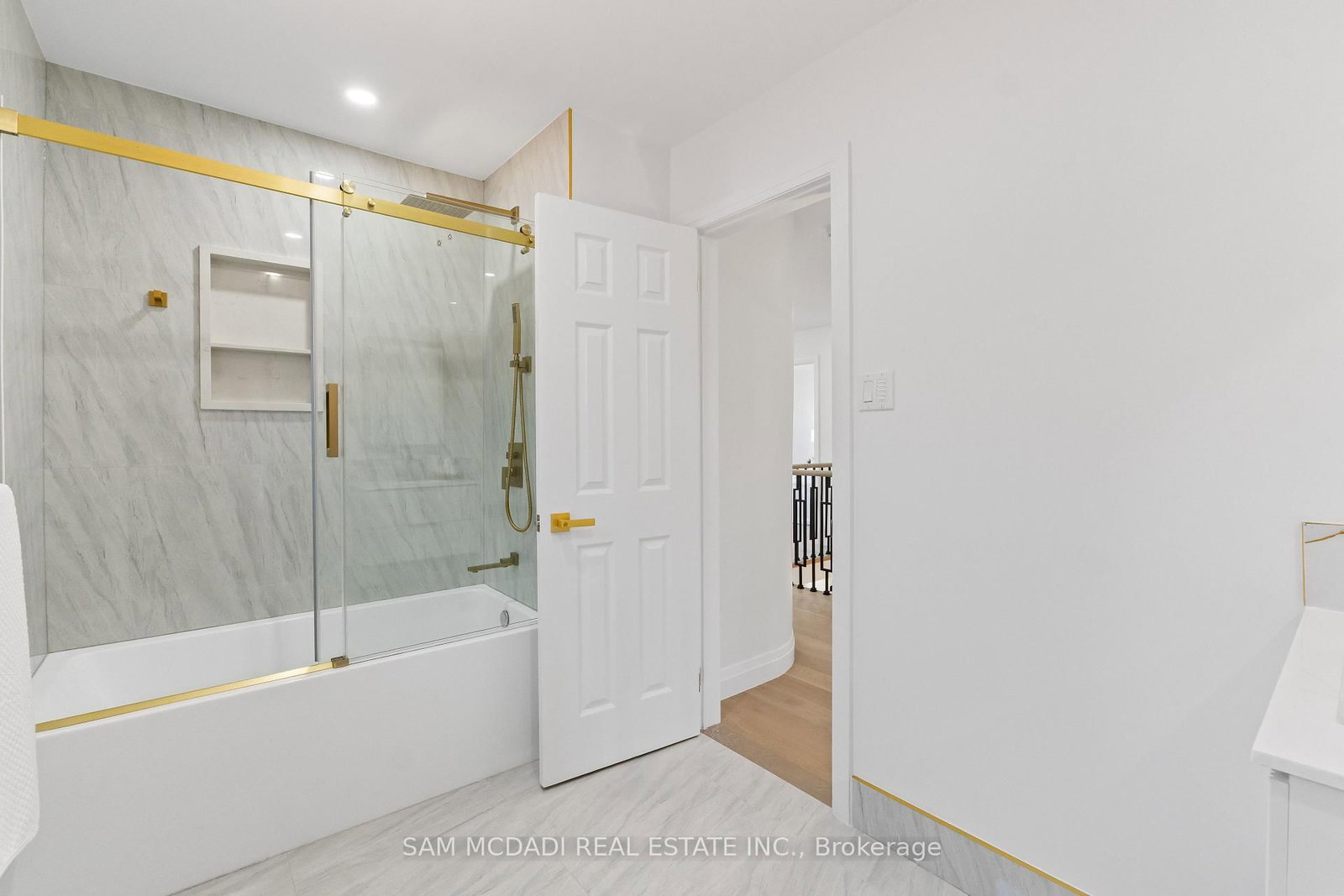 1521 Roseway Drive • Mississauga, ON photo 28
