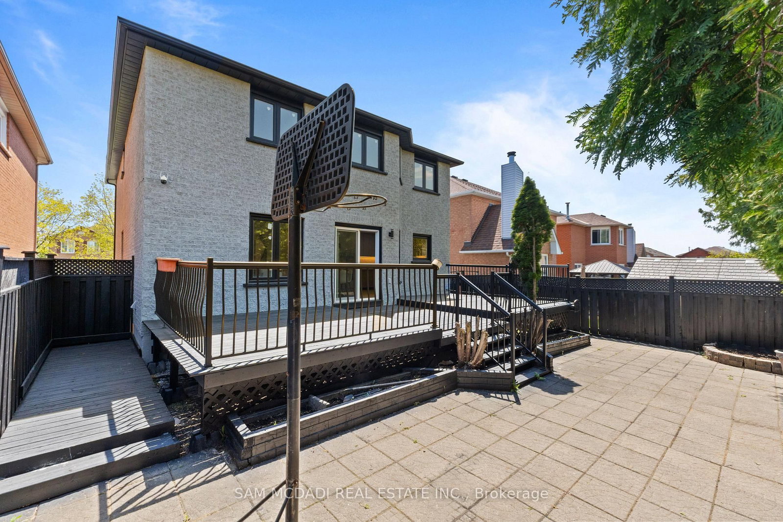1521 Roseway Drive • Mississauga, ON photo 41