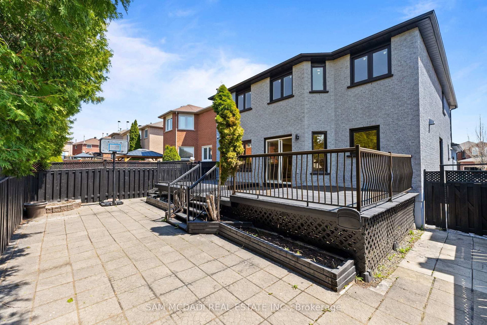 1521 Roseway Drive • Mississauga, ON photo 42
