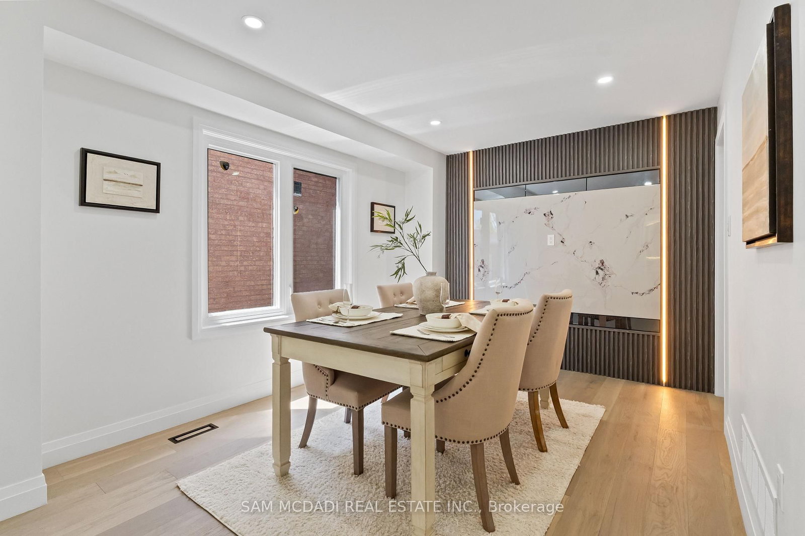 1521 Roseway Drive • Mississauga, ON photo 9