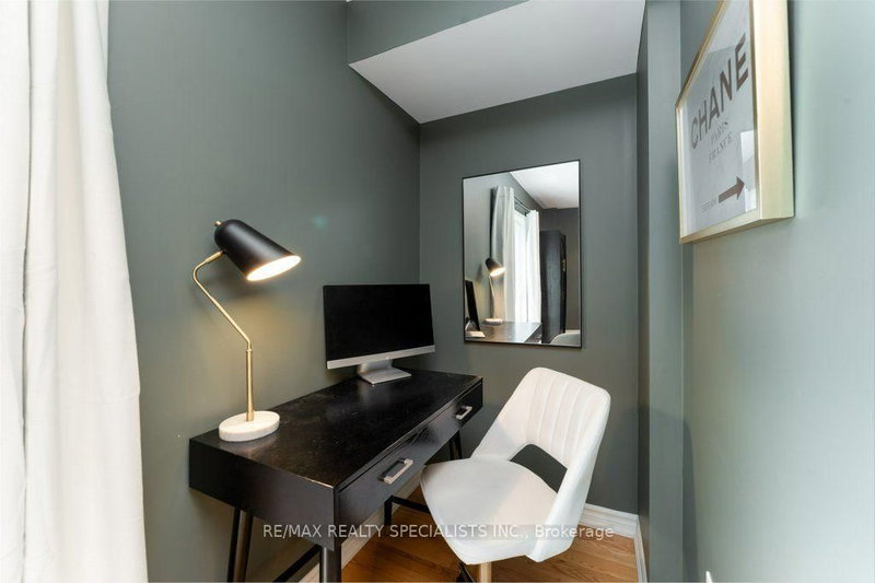 1115 Haig Mississauga,ON L5E 2M6 — Photo 9