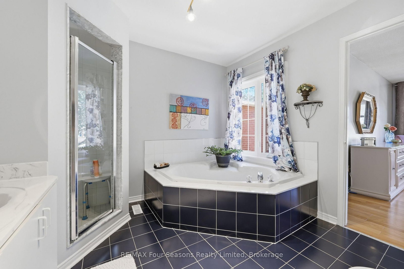 32 Faithknight Court • Brampton, ON photo 34