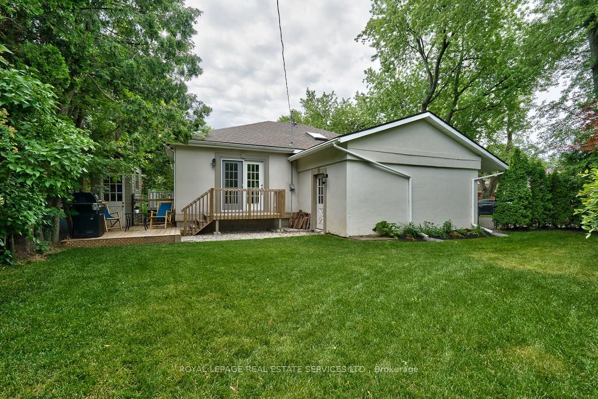 3423 Lakeshore Road • Burlington, ON photo 12