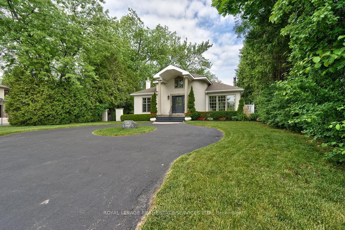 3423 Lakeshore Road • Burlington, ON photo 6
