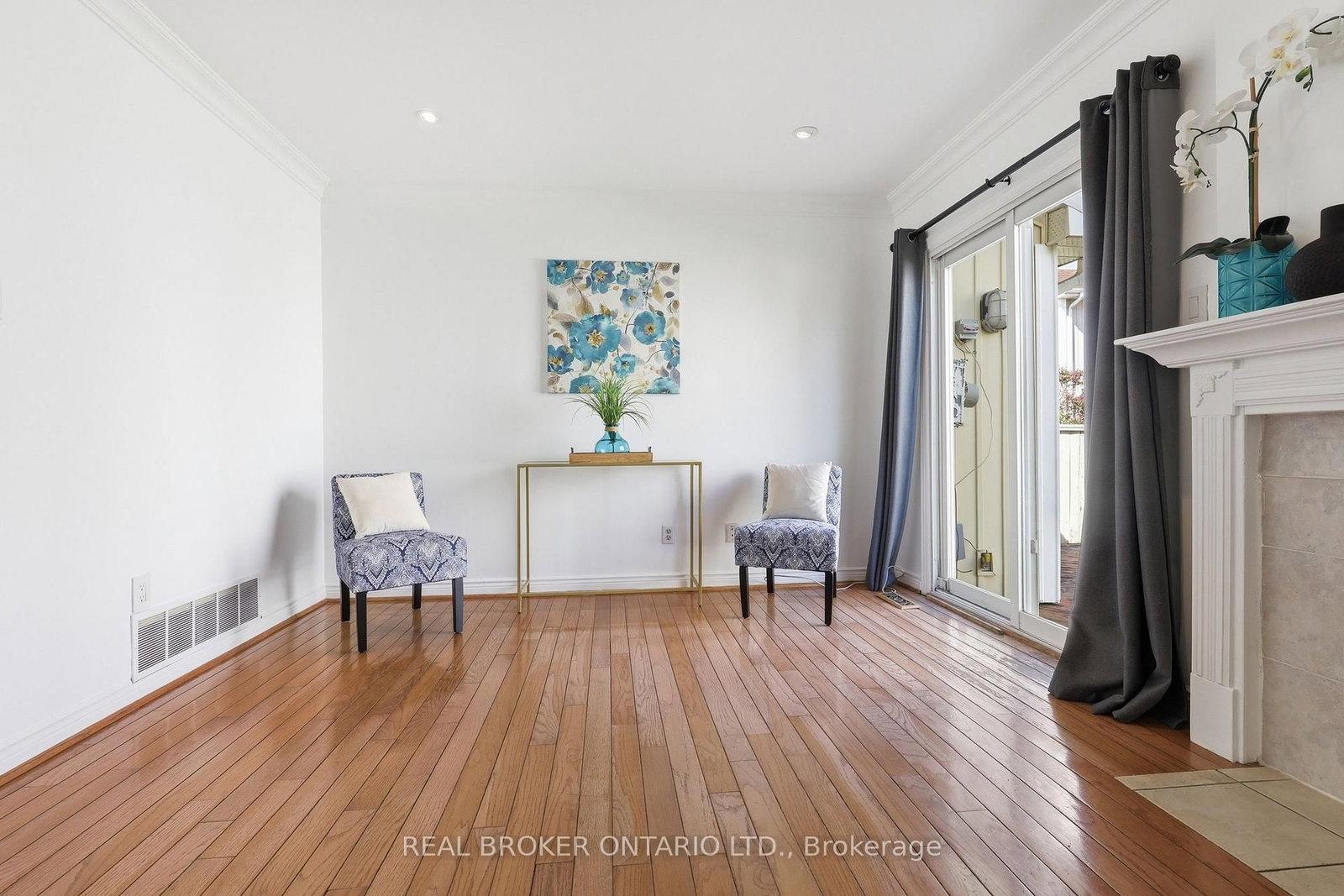 22 Bent Oak Circle • Mississauga, ON photo 8