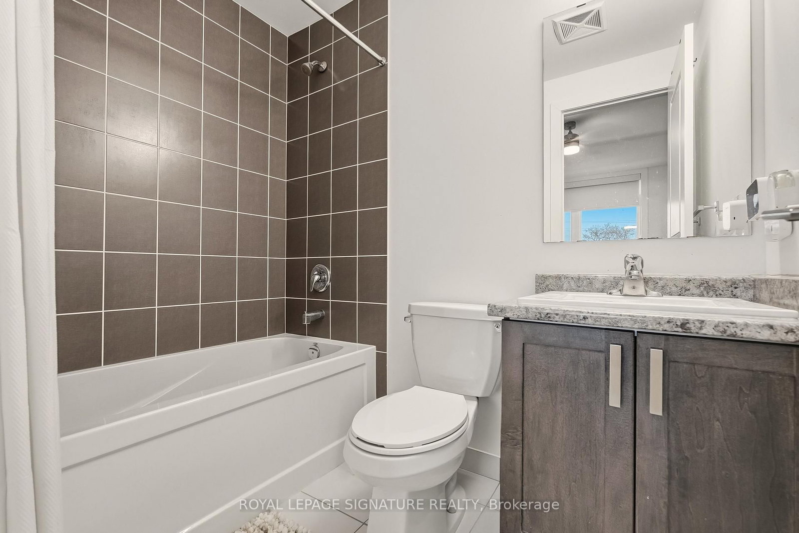 1062 Douglas McCurdy Common • #227 • Mississauga, ON photo 21