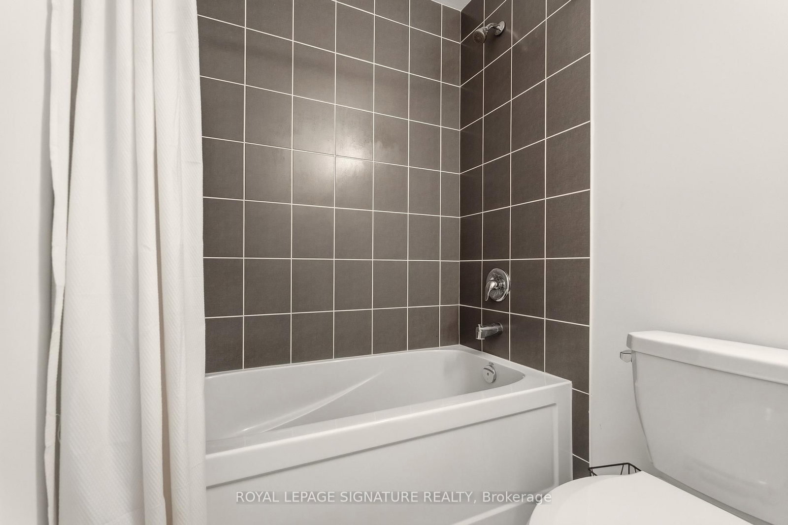 1062 Douglas McCurdy Common • #227 • Mississauga, ON photo 22
