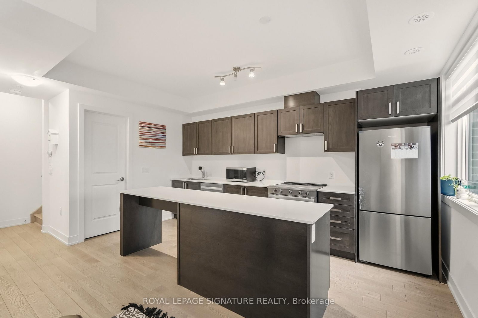 1062 Douglas McCurdy Common • #227 • Mississauga, ON photo 8