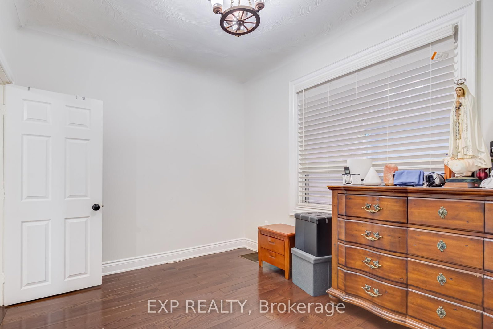 444 Maybank Avenue • Toronto, ON photo 4
