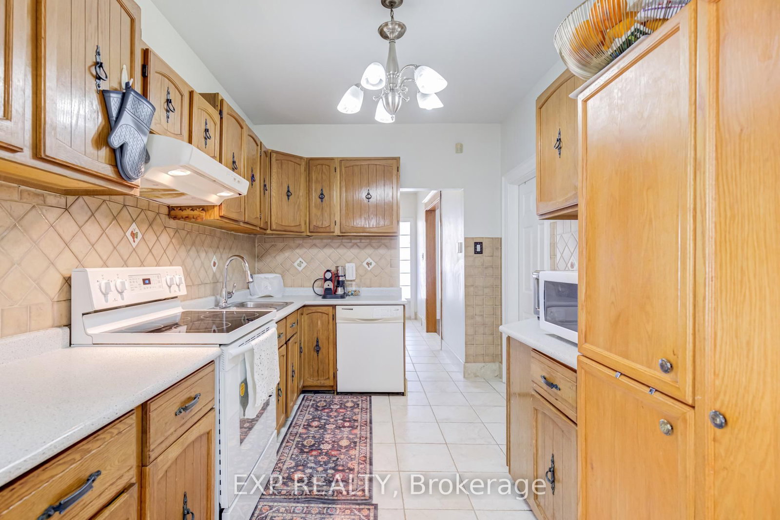 444 Maybank Avenue • Toronto, ON photo 8