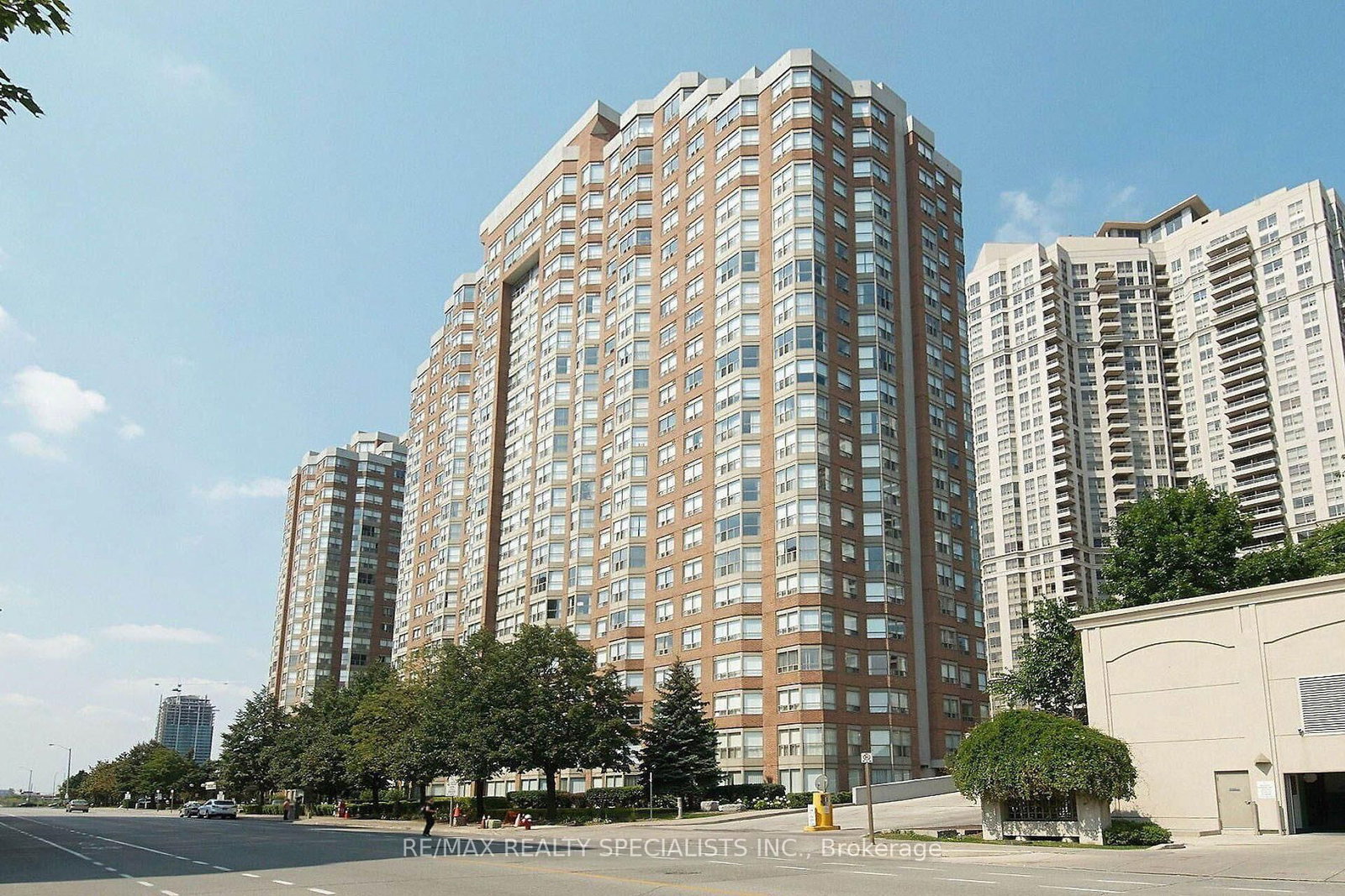 335 Webb Drive • #1401 • Mississauga, ON photo 1