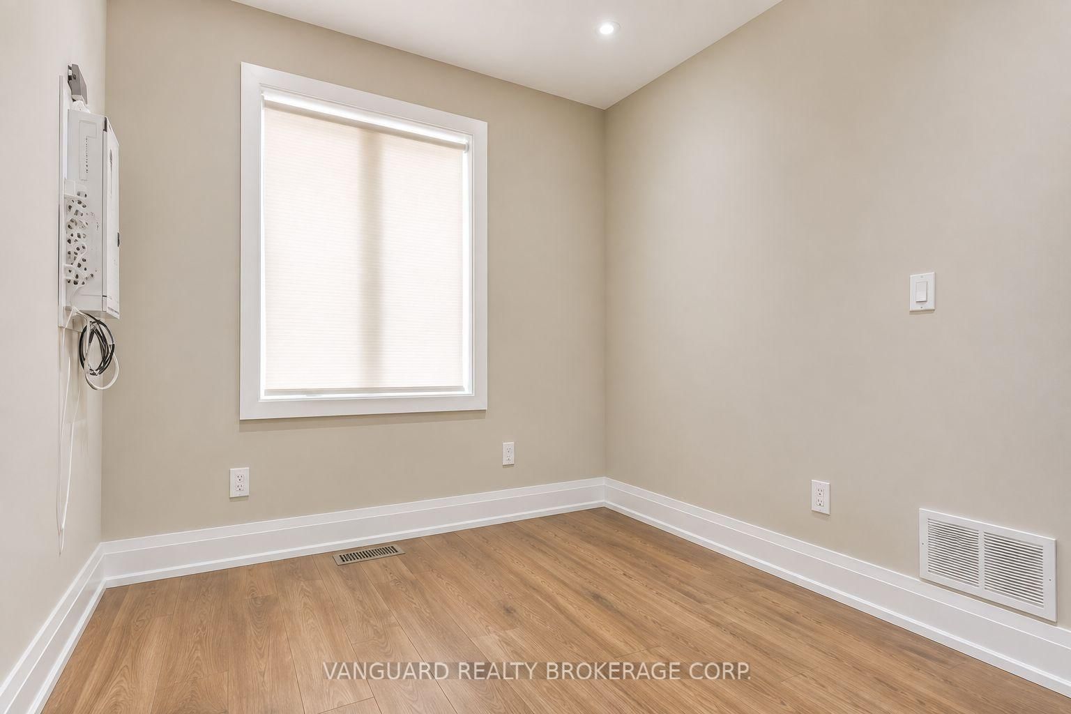 2nd Floor-170 Yarmouth Rd, Toronto, view 10