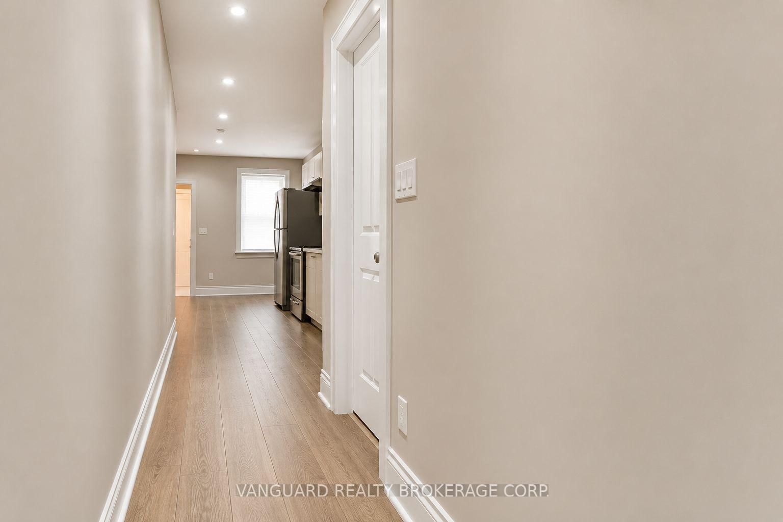 2nd Floor-170 Yarmouth Rd, Toronto, view 8