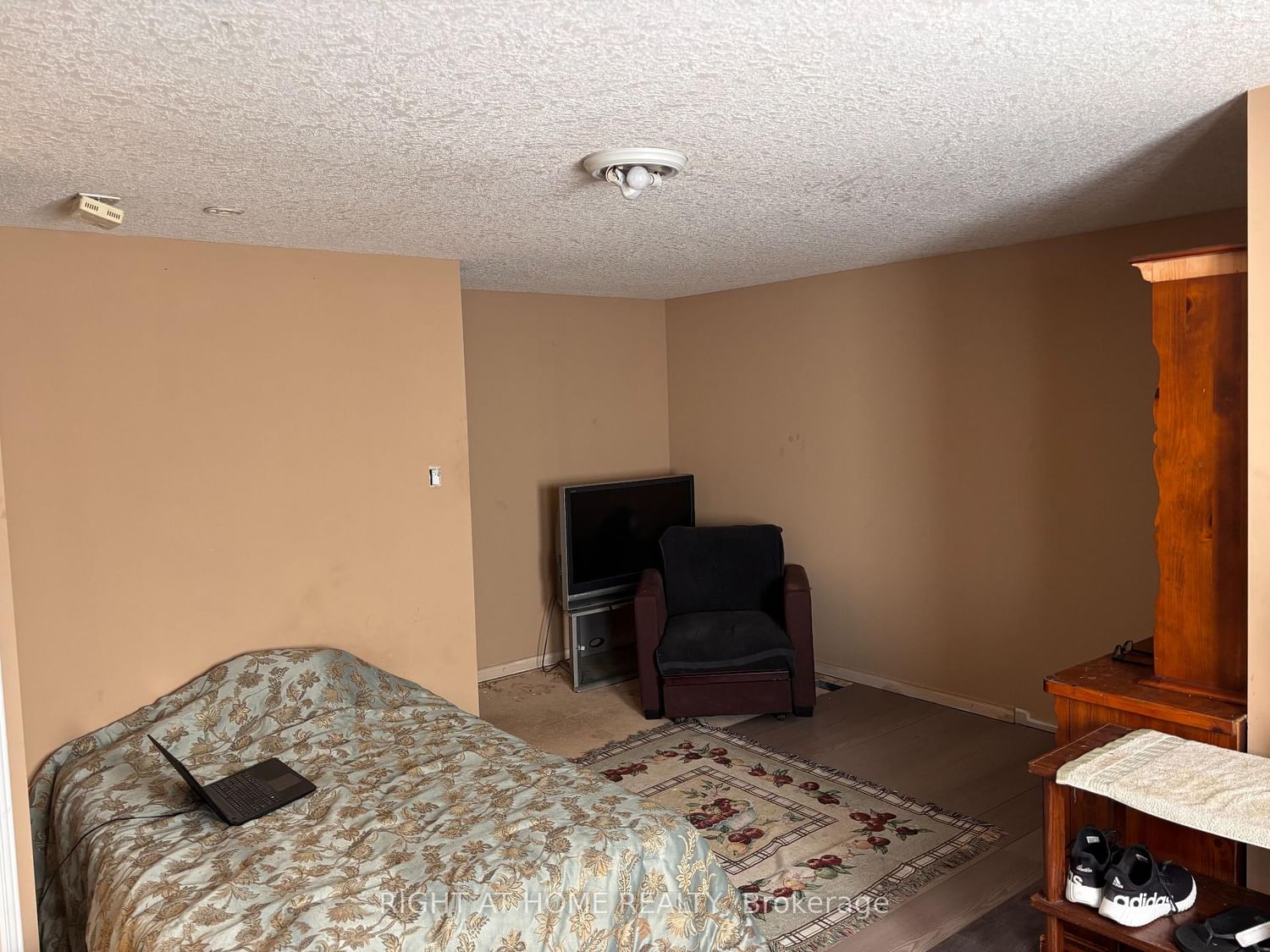 1 Montgomery Boulevard • Orangeville, ON photo 14