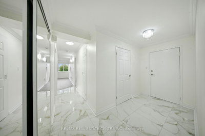 1300 Mississauga Valley Boulevard • #511 • Mississauga, ON photo 4