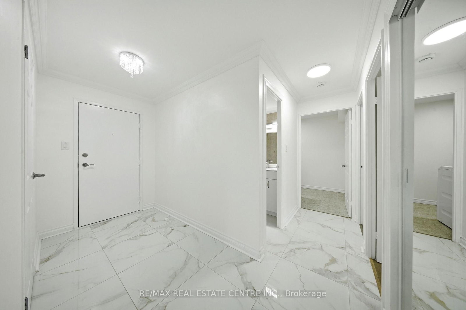 1300 Mississauga Valley Boulevard • #511 • Mississauga, ON photo 5