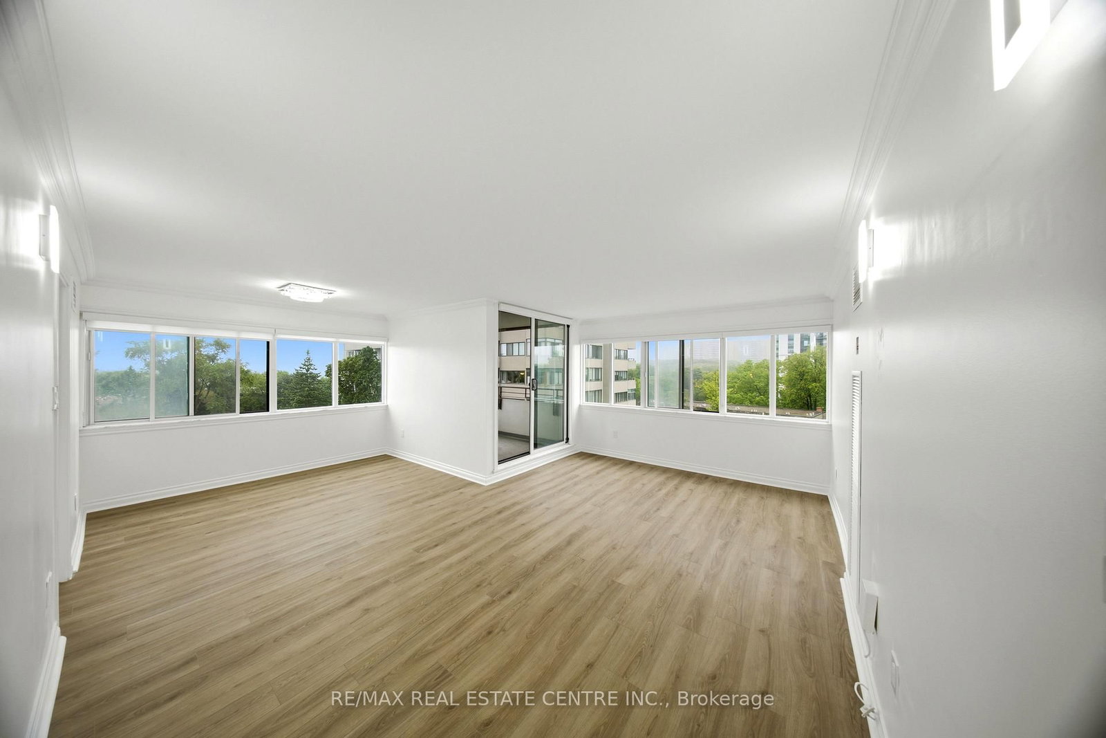 1300 Mississauga Valley Boulevard • #511 • Mississauga, ON photo 6