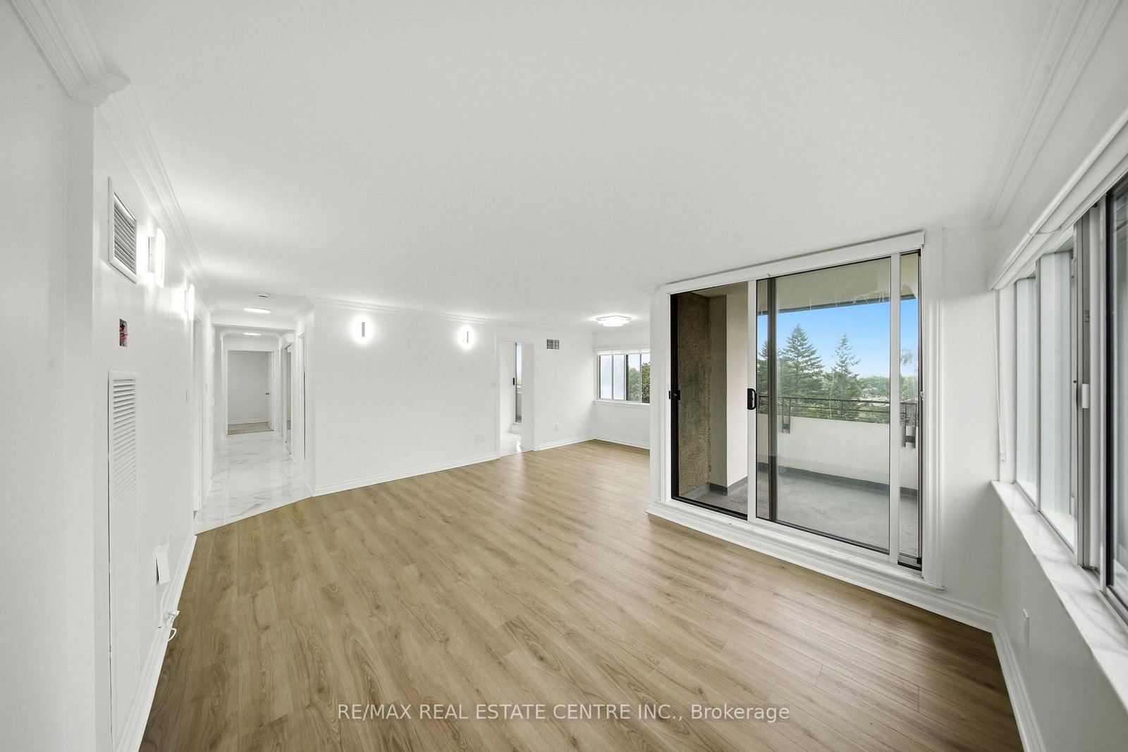 1300 Mississauga Valley Boulevard • #511 • Mississauga, ON photo 8