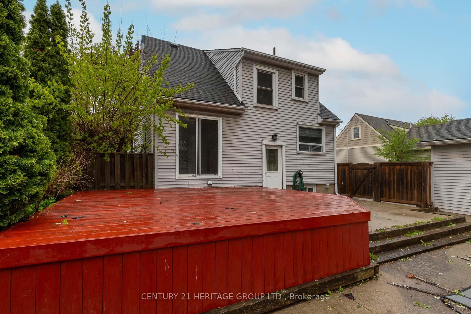 2232 Queensway Drive • Burlington, ON photo 19