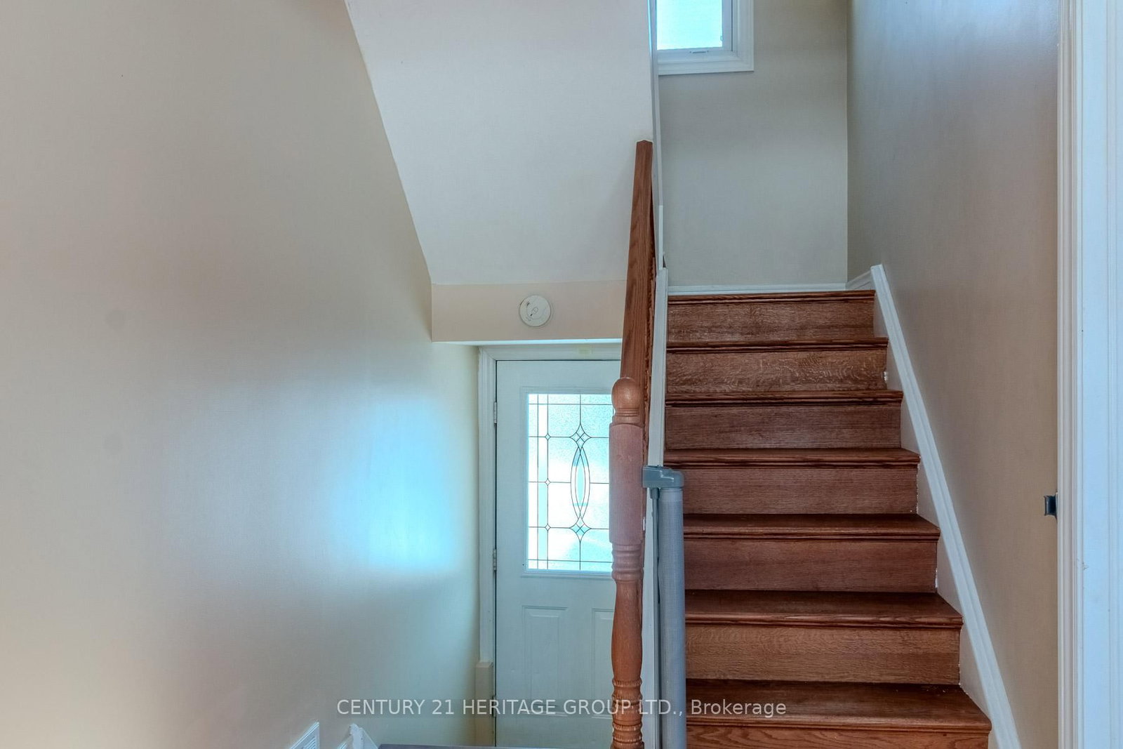 2232 Queensway Drive • Burlington, ON photo 8