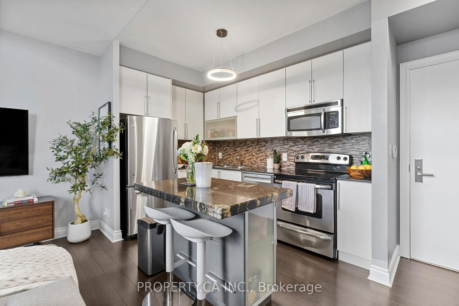 16 Brookers Lane • #211 • Toronto, ON photo 8