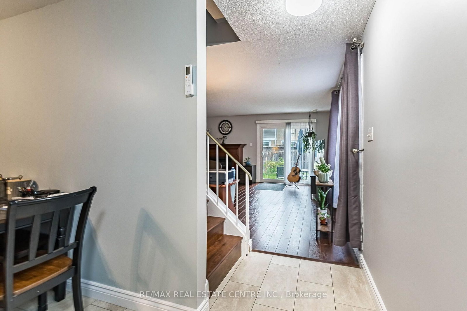 19 Huntingwood Crescent • Brampton, ON photo 5