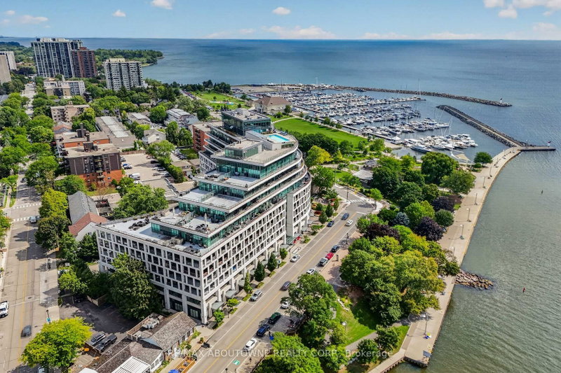 808 - 11 Bronte Road