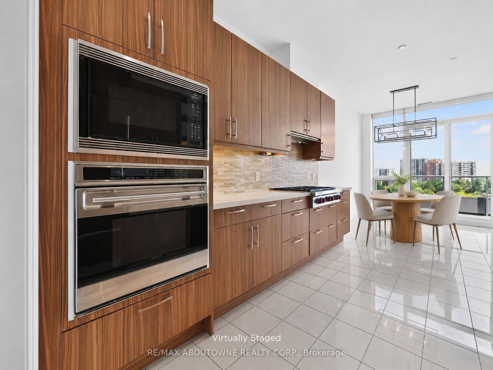 11 Bronte Road • #808 • Oakville, ON photo 10