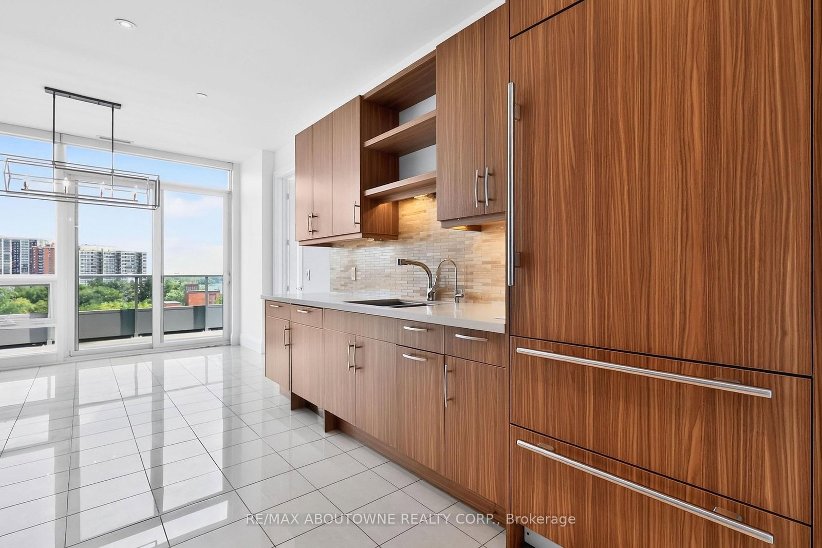 11 Bronte Road • #808 • Oakville, ON photo 11