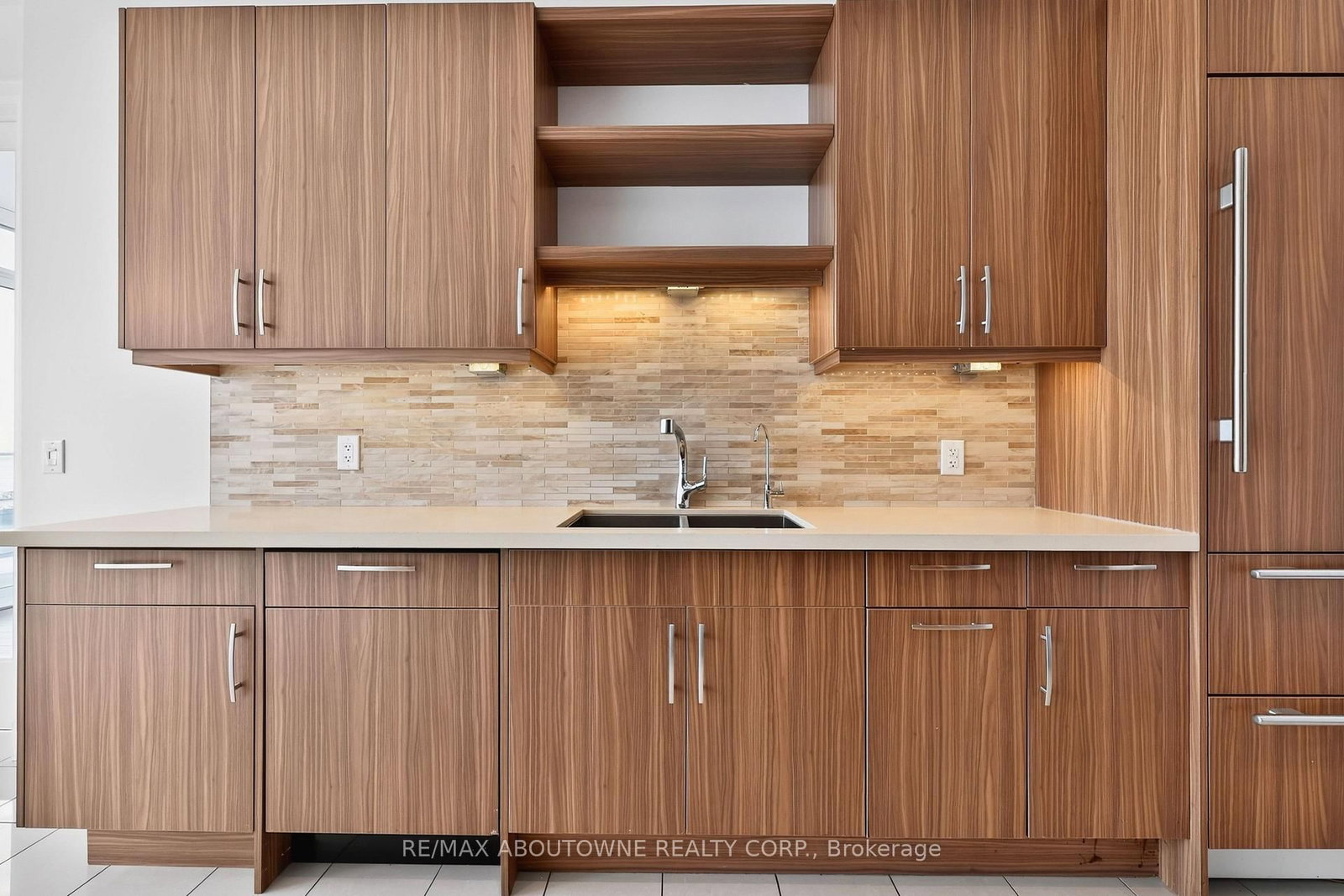 11 Bronte Road • #808 • Oakville, ON photo 13