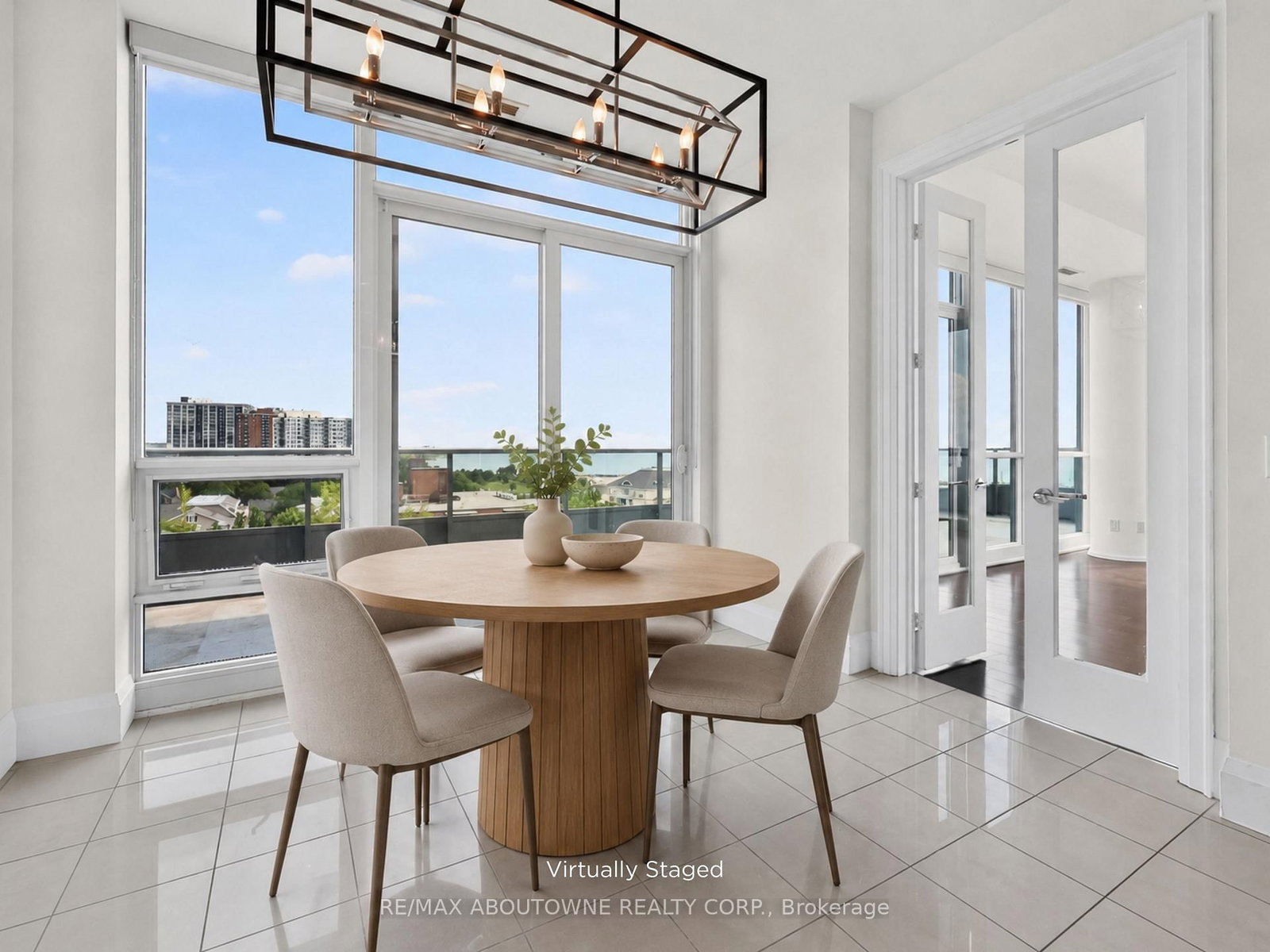 11 Bronte Road • #808 • Oakville, ON photo 17