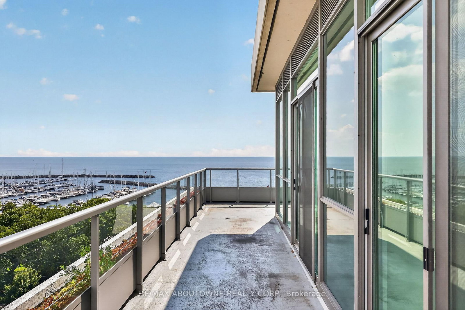 11 Bronte Road • #808 • Oakville, ON photo 35
