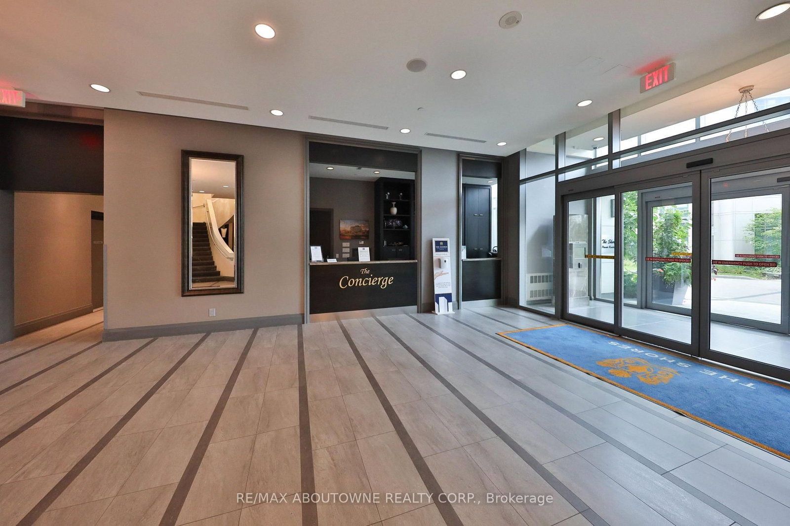 11 Bronte Road • #808 • Oakville, ON photo 5