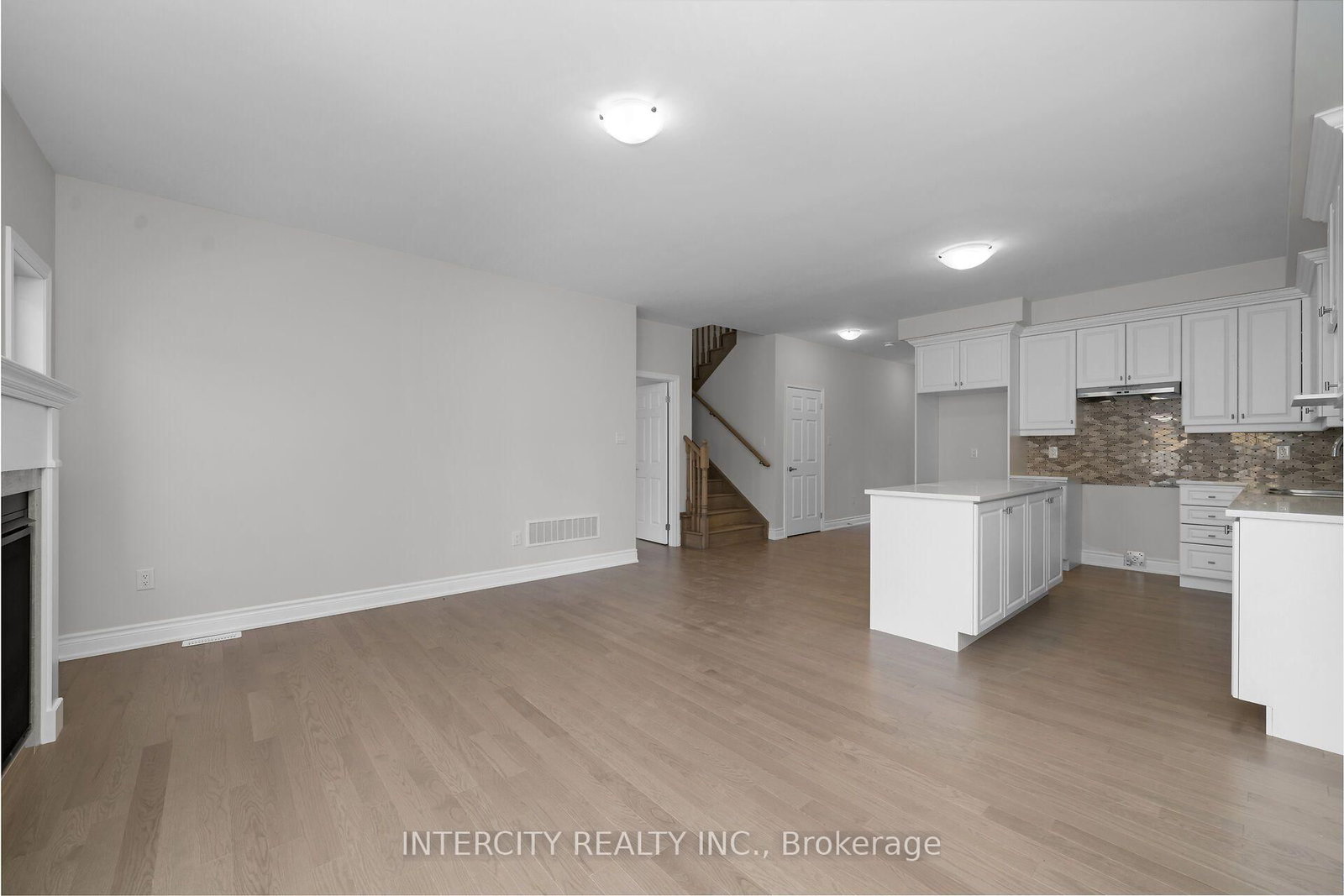 33 Ruby Lane • Halton Hills, ON photo 12