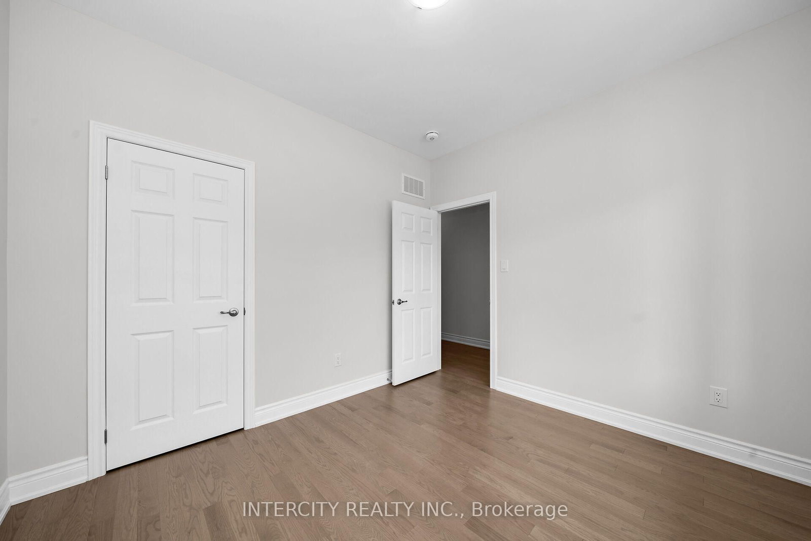 33 Ruby Lane • Halton Hills, ON photo 18