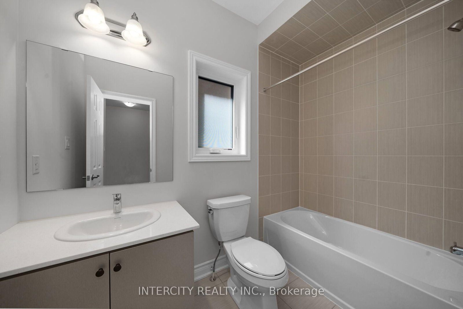 33 Ruby Lane • Halton Hills, ON photo 19