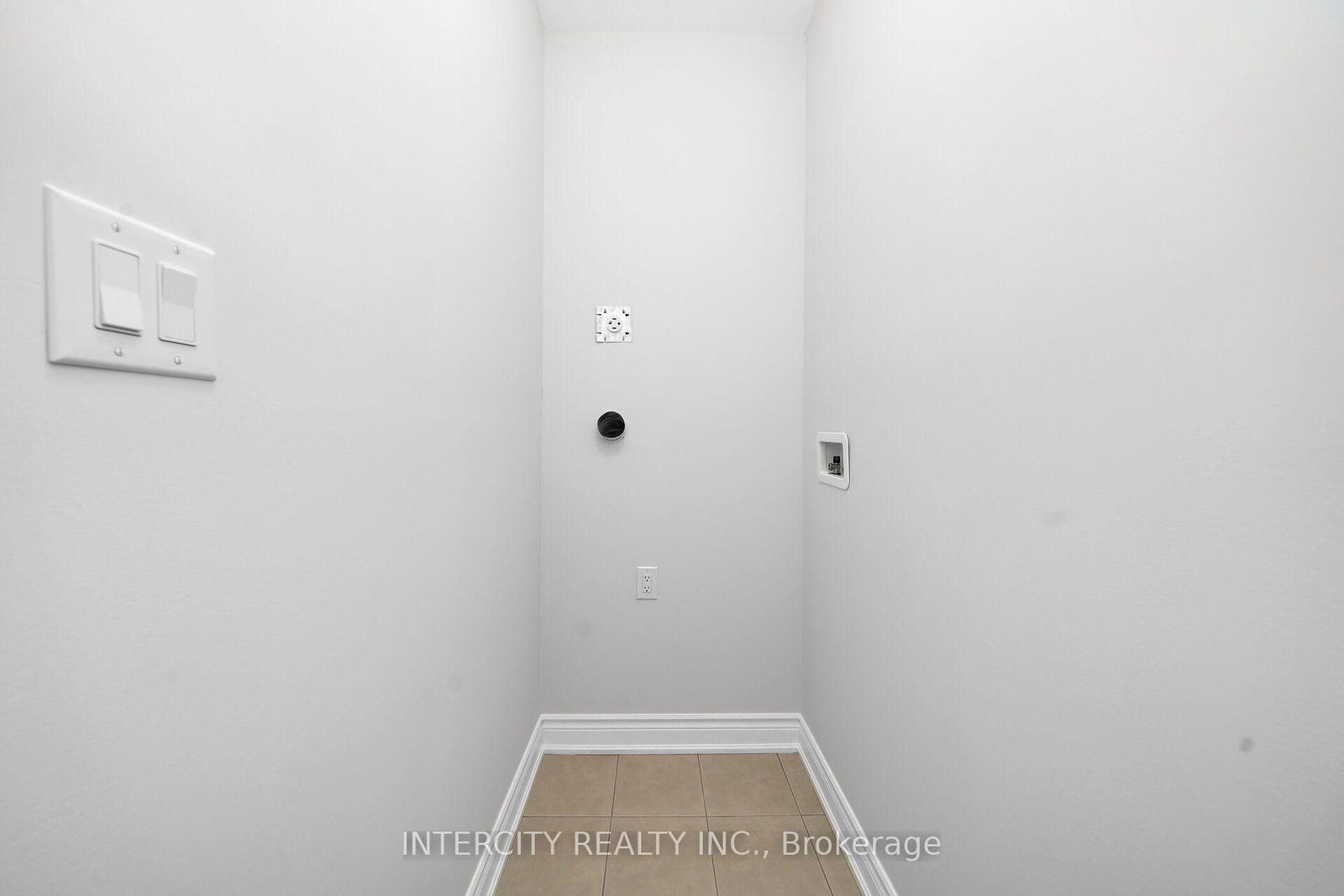 33 Ruby Lane • Halton Hills, ON photo 20