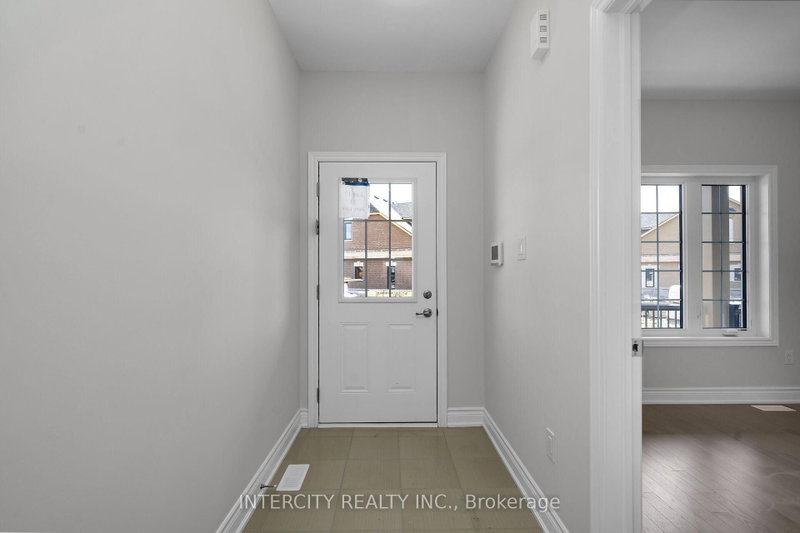 33 Ruby Lane photo 4