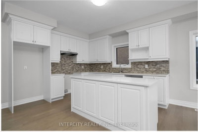 33 Ruby Lane • Halton Hills, ON photo 8