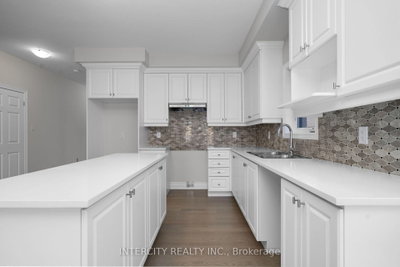 33 Ruby Lane • Halton Hills, ON photo 9